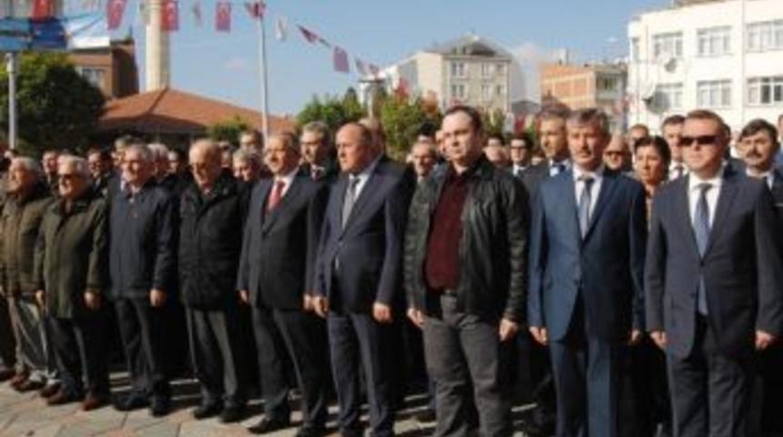 Hayrabolu&rsquo;da &Ouml;ğretmenler G&uuml;n&uuml; Kutlandı