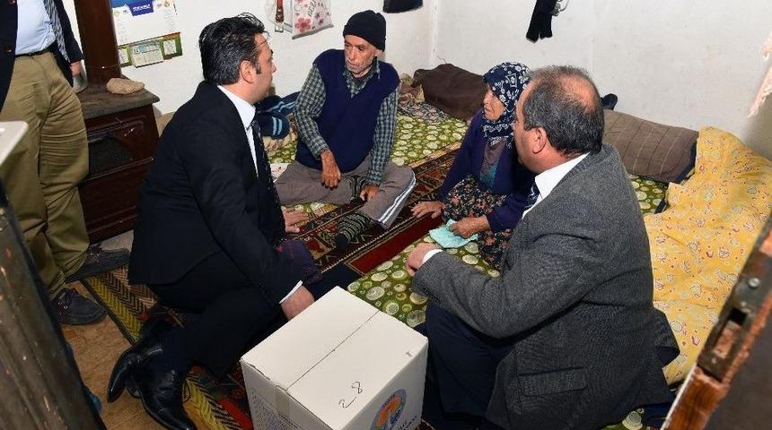 B&uuml;y&uuml;kşehir&rsquo;den Yumurtalık&rsquo;taki Dar Gelirli Ailelere Gıda Yardımı