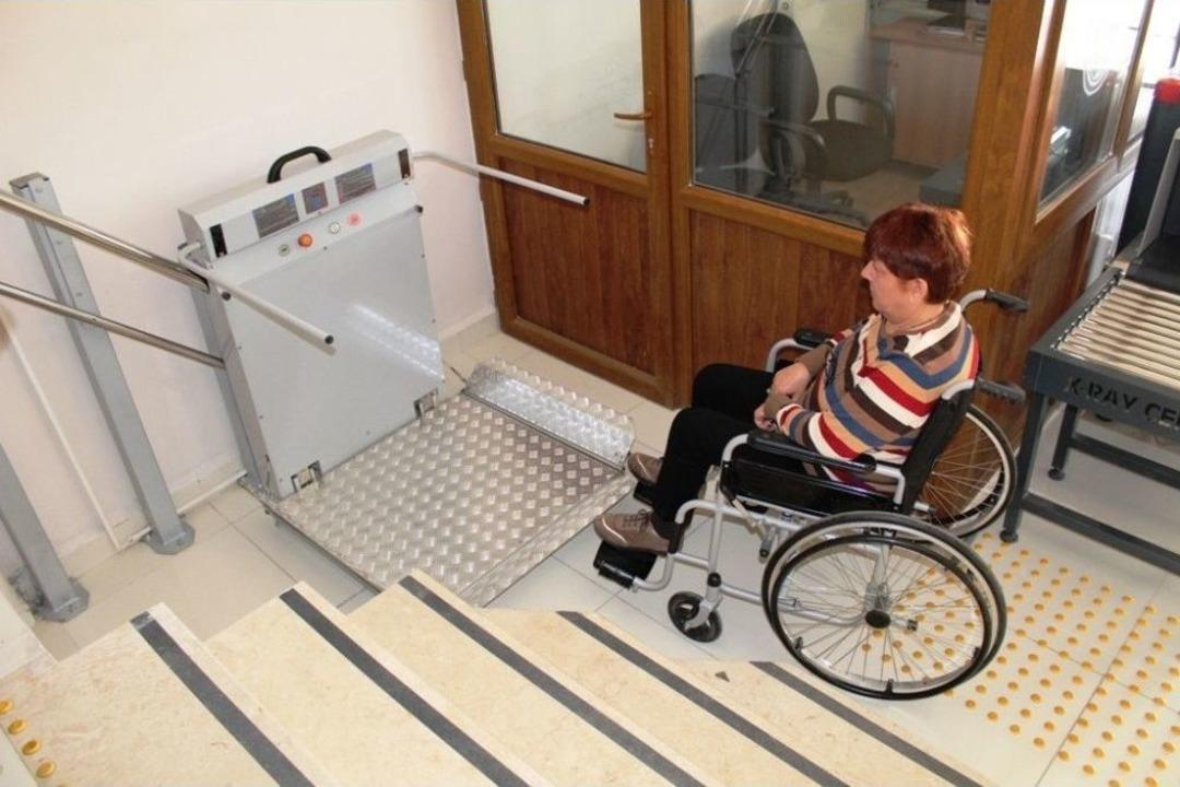 Ayvalık Adliyesi&rsquo;nde Engeller Ortadan Kaldırıldı