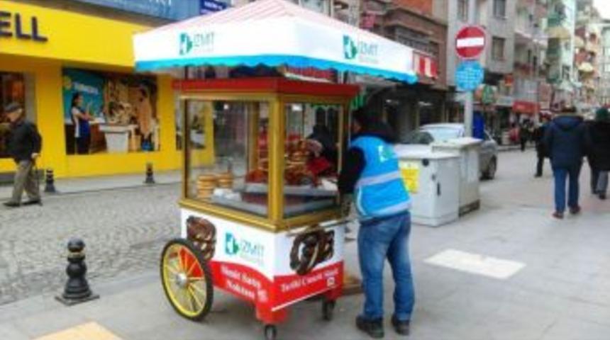 İzmit&rsquo;te Simit&ccedil;i Tezgahları Yenilendi