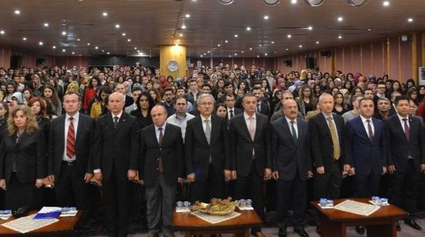 B&uuml;&rsquo;de Şehit &Ouml;ğretmenler Anıldı, &Ouml;ğretmenlik Mesleği Konuşuldu