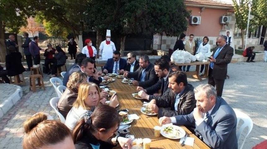 Didim&rsquo;de &Ouml;ğretmenlerin Balık Ekmek Ziyafeti Bu Yılda S&uuml;rd&uuml;