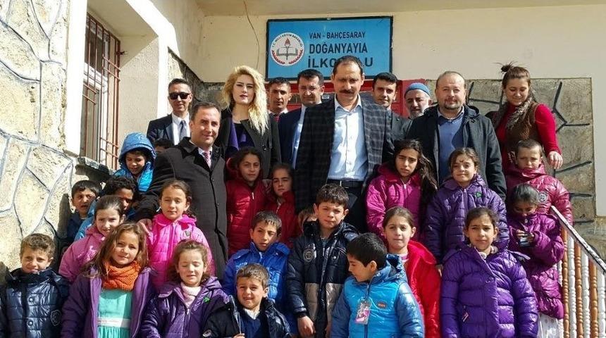 Vedaş&rsquo;tan Bah&ccedil;esaraylı &Ouml;ğrencilere Giyecek Desteği