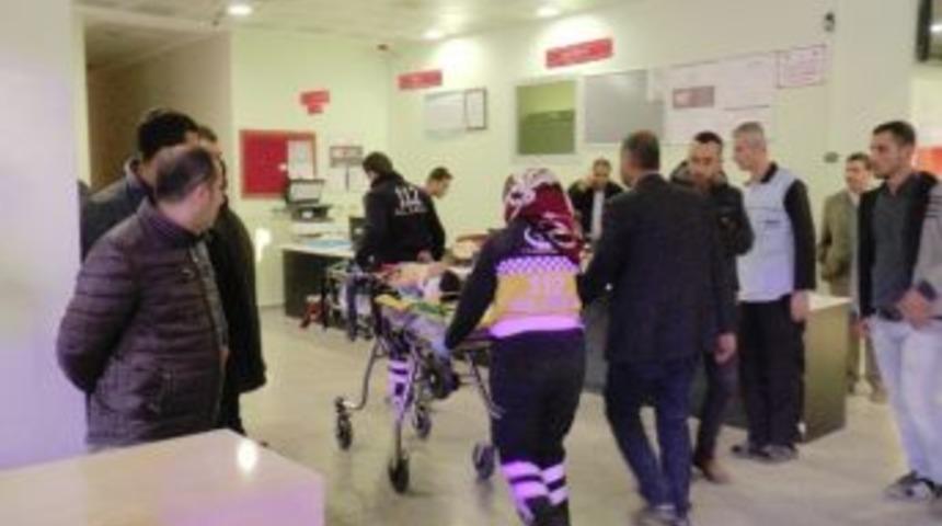 Otomobilin &Ccedil;arptığı &Ccedil;ocuk Ağır Yaralandı