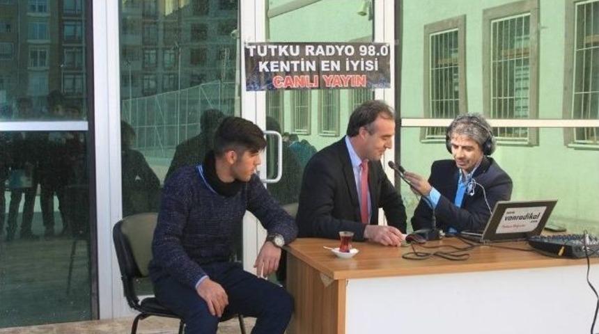 Tutku Radyo&rsquo;dan &Ouml;ğretmenler G&uuml;n&uuml;ne &Ouml;zel Yayın