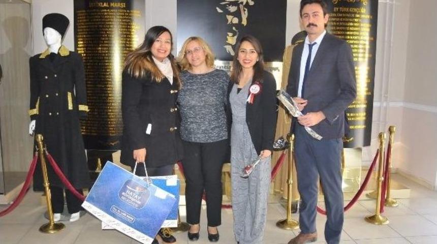 Belediye Personellerinden &Ouml;ğretmenlere 24 Kasım Ziyareti