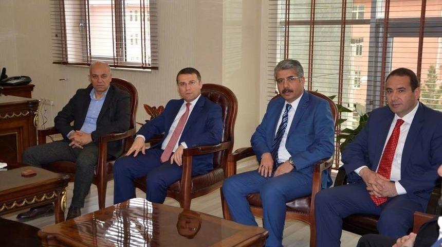 Karaman Belediye Başkanı Ertuğrul &Ccedil;alışkan&rsquo;dan Siverek Belediyesine Ziyaret