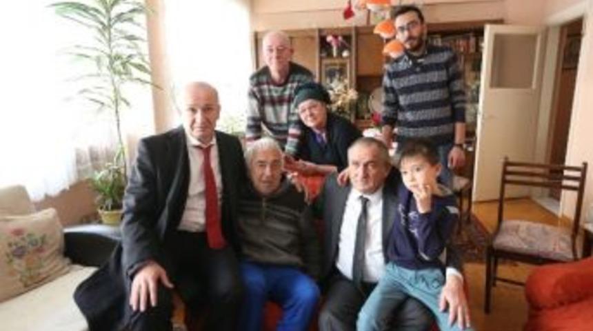 Bolu Belediye Başkanı Yılmaz&rsquo;dan Efsane Oyuncuya Ziyaret