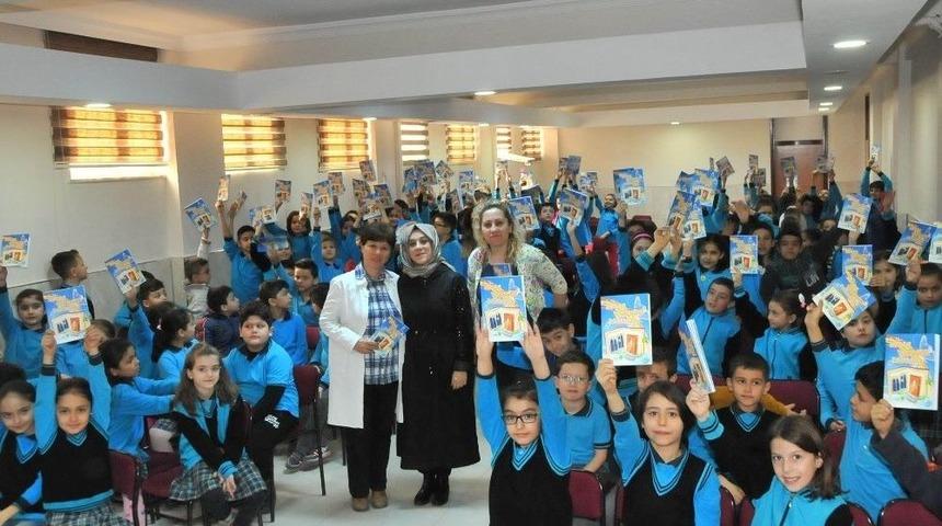Yazar Şenkaya Akşehir&rsquo;de &Ouml;ğrencilerle Buluştu