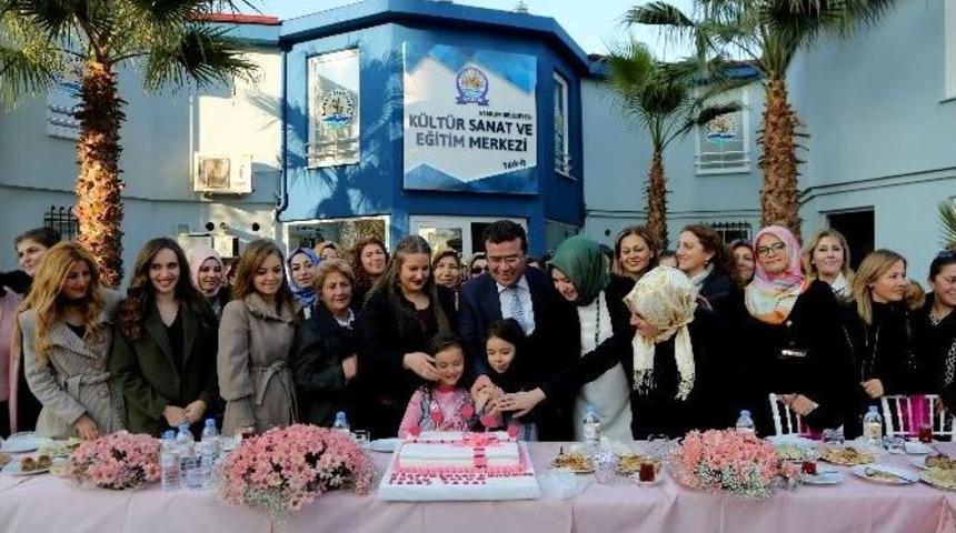 Taş&ccedil;ı&rsquo;dan Usta &Ouml;ğreticilere Kutlama