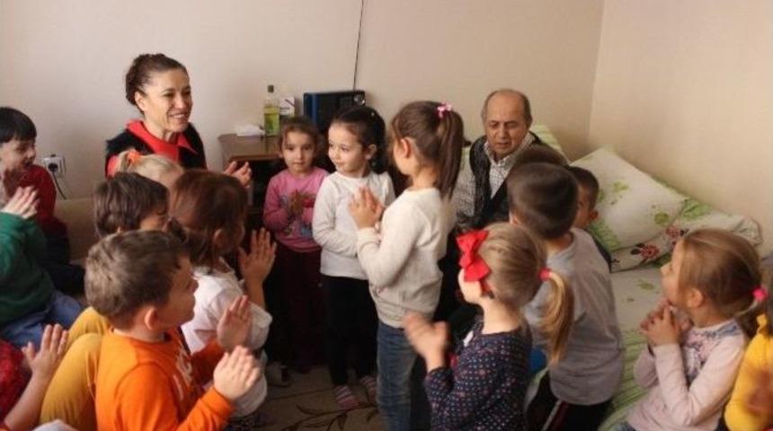 Emekli Fel&ccedil;li Ve G&ouml;zleri G&ouml;rmeyen &Ouml;ğretmene Vefa Ziyareti