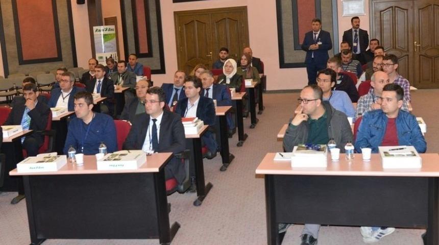 Melikgazi Belediyesi&rsquo;nde &rsquo;sulama Sistemleri Ve Otomatik Sulama&rsquo; Konulu Eğitim Semineri