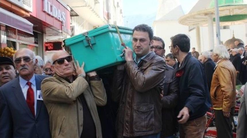 İntihar Eden Hataylı İş Adamı Toprağa Verildi