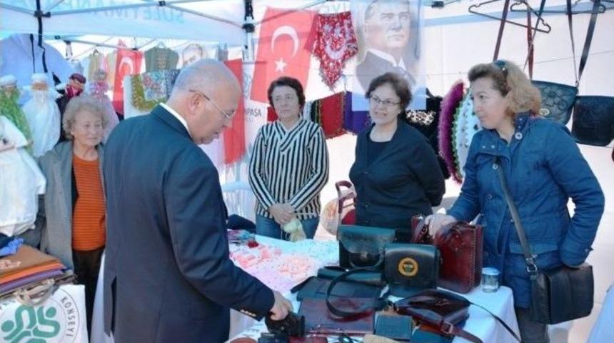 Başkan Eşkinat Geleneksel Kadın El Emeği G&uuml;n&uuml; A&ccedil;ılışına Katıldı