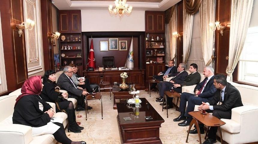 T&uuml;rk D&uuml;nyası&rsquo;ndan Başkan S&ouml;zl&uuml;&rsquo;ye Ziyaret