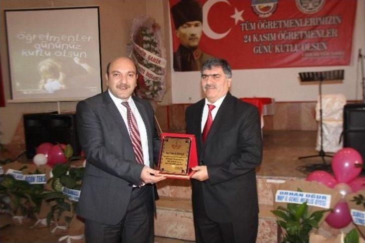 Osmaneli’de 24 Kasım Öğretmenler Günü Coşkuyla Kutlandı G4