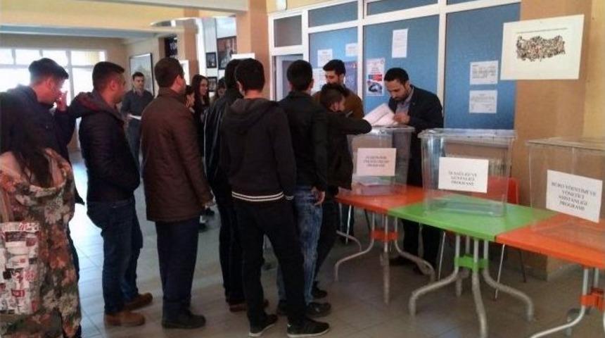 Osmancık Ömer Derindere Myo’da Seçim Heyecanı