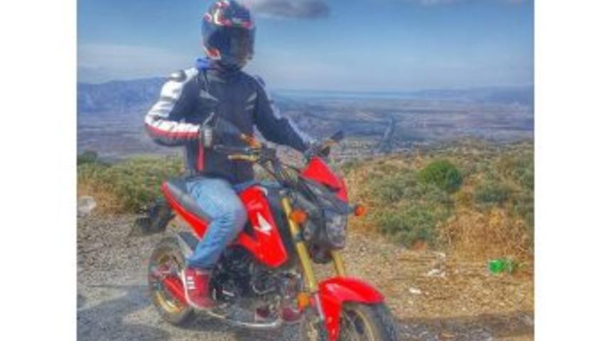 Motosiklet Kazasını Kaskındaki Kamerasıyla Saniye Saniye Kaydetti