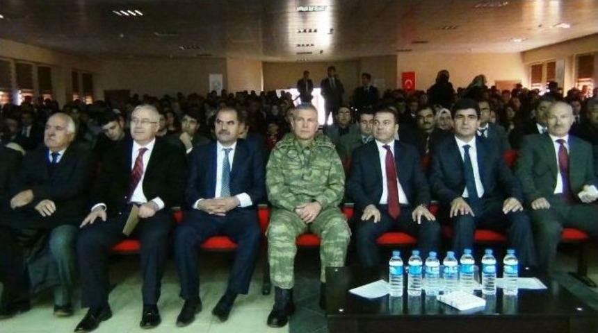 Erciş&rsquo;te 24 Kasım &Ouml;ğretmenler G&uuml;n&uuml;