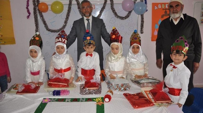 Kuran-ı Kerim &Ouml;ğrenen Minik &Ouml;ğrenciler &Ouml;d&uuml;llendirildi