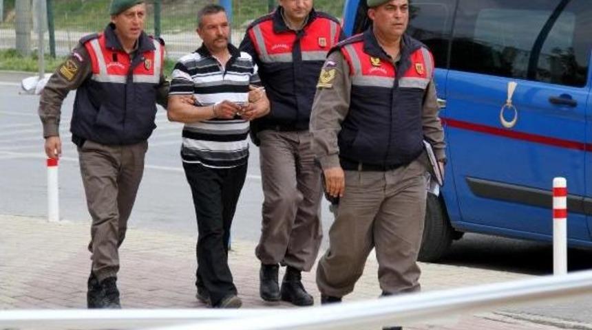 Tartıştığı Arkadaşını Başına &Ccedil;eki&ccedil;le Vurup &Ouml;ld&uuml;rd&uuml;