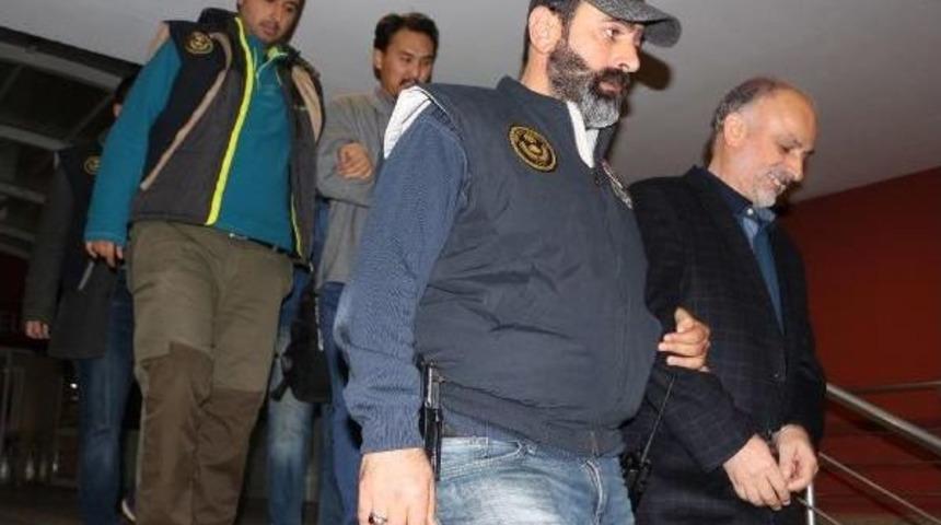 Kocaeli'de, Fet&ouml; Soruşturmasında 8 Polis Adliyeye Sevk Edildi (2)