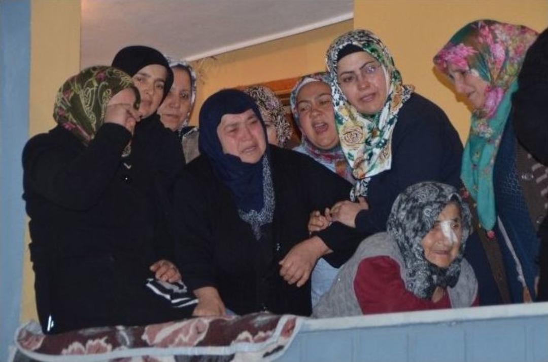 Şehit Astsubayın Cenazesi Baba Ocağında G&ouml;zyaşları İle Karşılandı