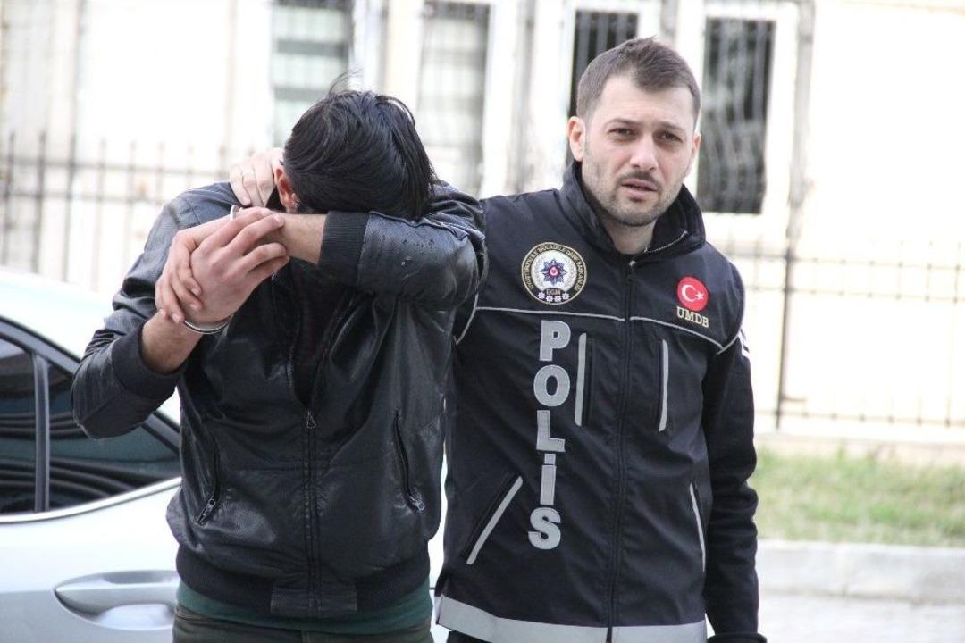 Samsun&rsquo;da Uyuşturucu Operasyonu: 3 G&ouml;zaltı