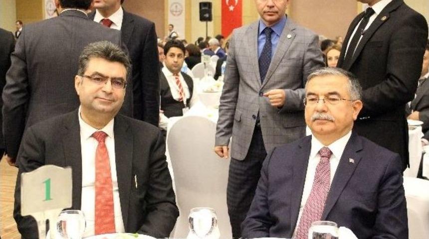 Milli Eğitim Bakanı Yılmaz &Ouml;ğretmenlerle Bir Araya Geldi
