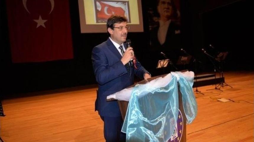 M&uuml;d&uuml;r Sabahattin D&uuml;lger: &Ouml;ğretmenler, &Uuml;lkemizin Bağımsızlığının Ve B&uuml;t&uuml;nl&uuml;ğ&uuml;n&uuml;n Gizli Kahramanları Ve Teminatlarıdır