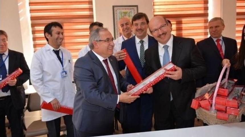 Vali Nayir: &Ouml;ğretmenlik, Kutsal Ama Fedakarlık İsteyen Zor Bir G&ouml;rev