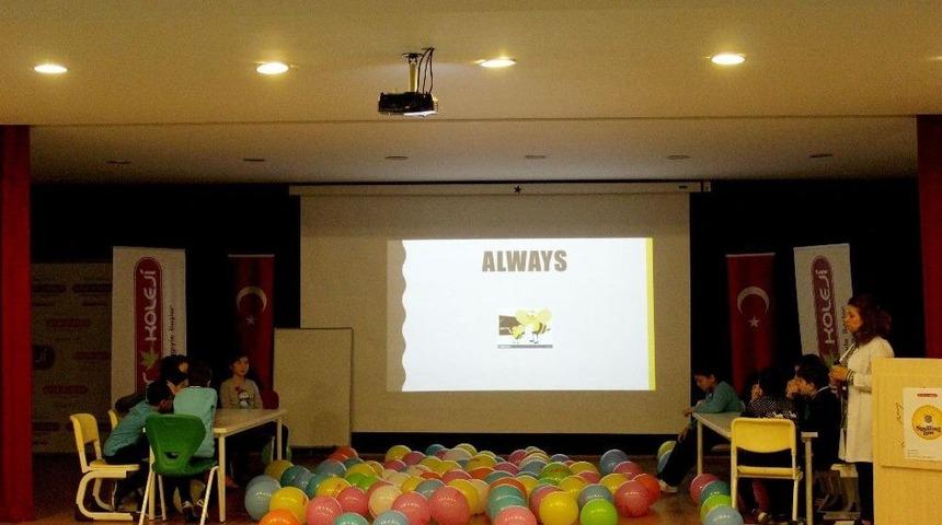 &Ccedil;ınar Kolejinde &Ouml;ğrencilere Y&ouml;nelik İngilizce Yarışması D&uuml;zenlendi