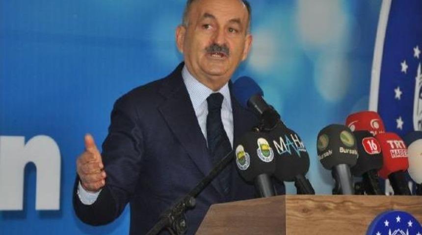 M&uuml;ezzinoğlu, Metro Ile Yolculuk Yaptı (3)