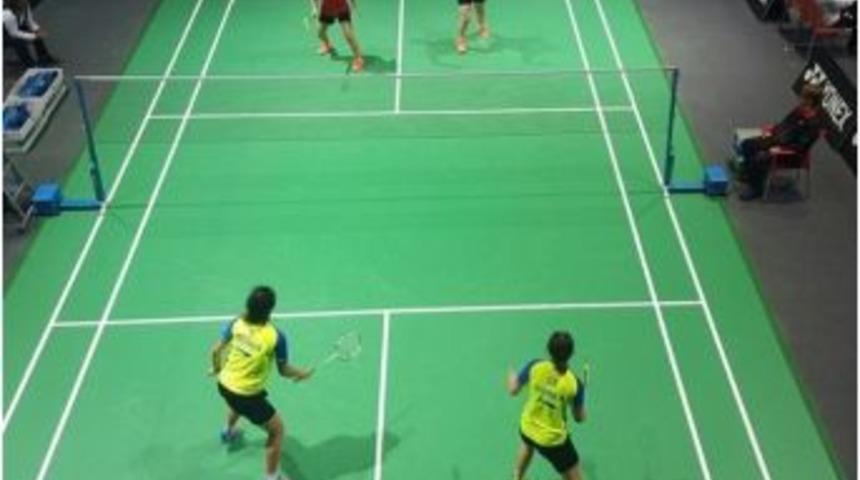 Badmintoncular Şampiyonaya Damga Vuruyor