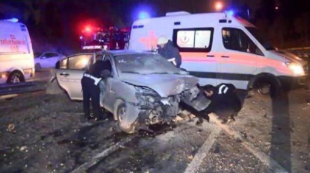 Üsküdar'da Trafik Kazası ;3 Polis Yaralı