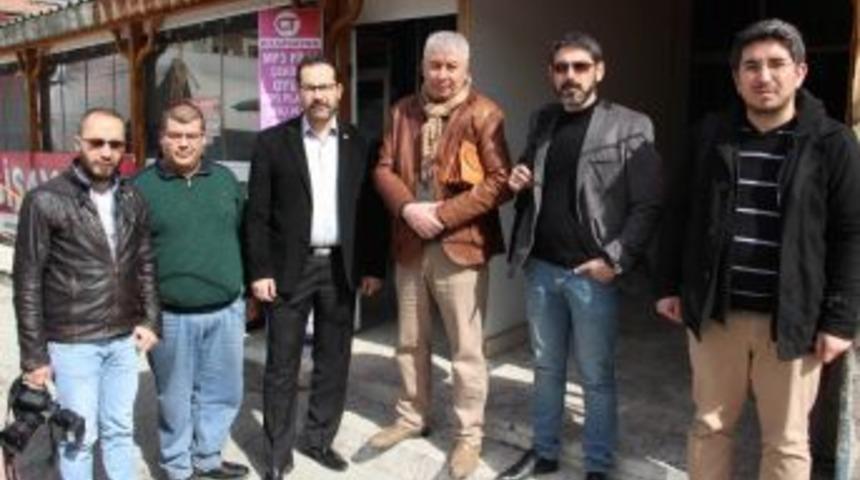 Gazeteciler Cemiyetleri G&uuml;lşehir Belediyesine Tepki G&ouml;sterdi