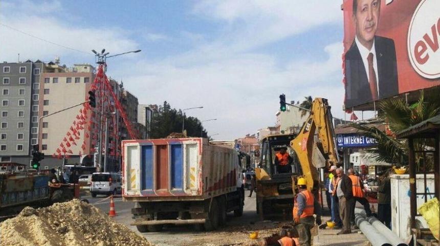 Askim Ekipleri Tarafından İ&ccedil;me Suyu Hattı Yenileme &Ccedil;alışması Yapılıyor