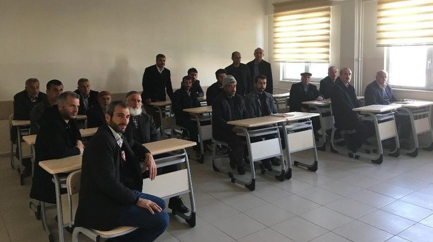 Kahta İl&ccedil;e Halk Eğitim Merkezinde Arıcılık Kursu