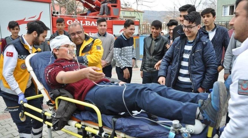 G&ouml;lbaşı İl&ccedil;esinde Yangın Tatbikatı Ger&ccedil;eğini Aratmadı