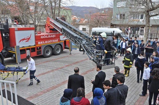 Gölbaşı İlçesinde Yangın Tatbikatı Gerçeğini Aratmadı