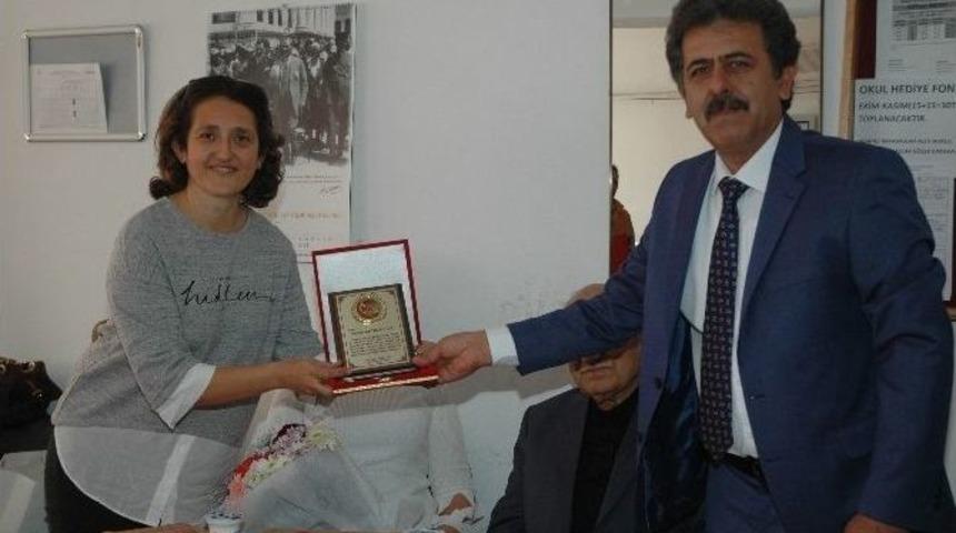 Hayırseverlerden Bağışladıkları Okula S&uuml;rpriz Ziyaret