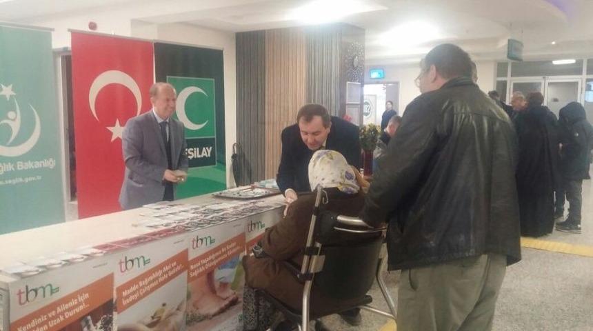 Ağız Ve Diş Sağlığı Hastanesinde Yeşilay Standı A&ccedil;ıldı