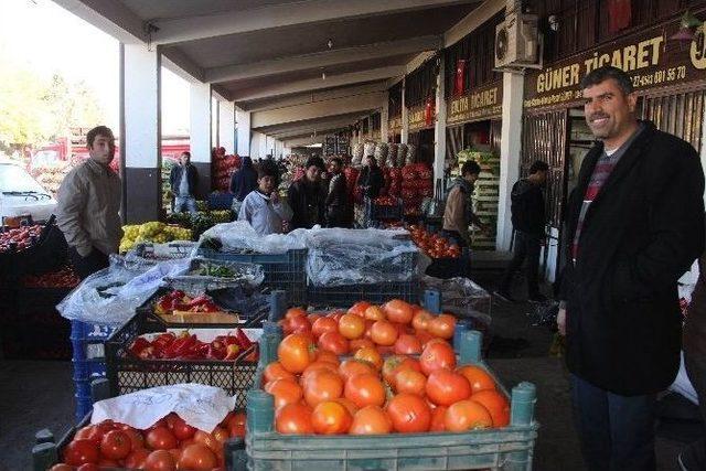 Chp’li Başkandan Domates Üreticisine Tepki