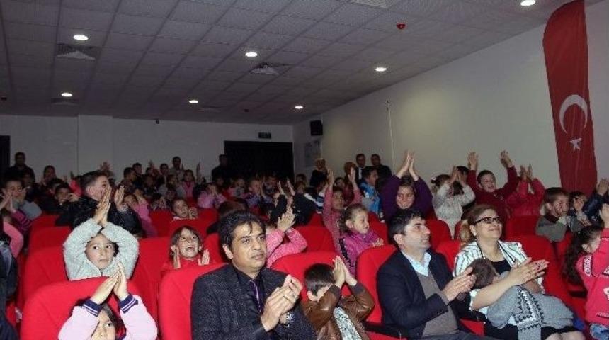 &Ouml;ğrencilere Tiyatroyla Trafik Eğitimi