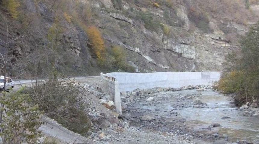 Borçka Ve Murgul’daki Dere Islahları İyileştiriliyor