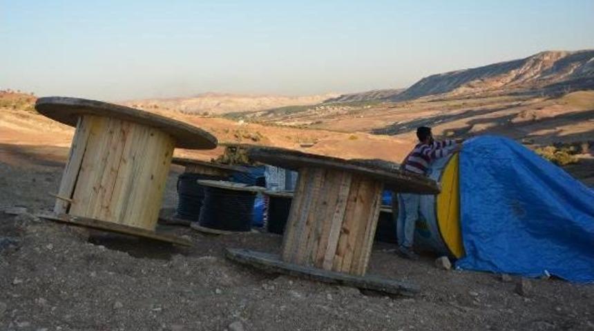 Besni&rsquo;De Santralin Kabloları &Ccedil;alındı