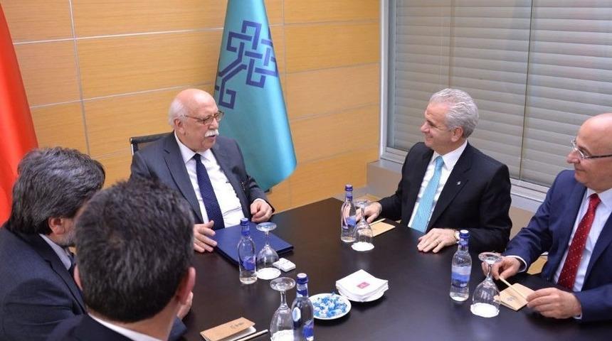 Bakan Avcı, Eskişehir Ticaret Odası &Uuml;yeleriyle Bir Araya Geldi