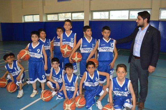 Tügva, Okul Basketbol Takımına Sponsor Oldu