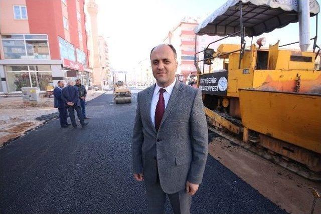 Beyşehir’de Şehit İbrahim Bey Caddesi Asfaltlanıyor