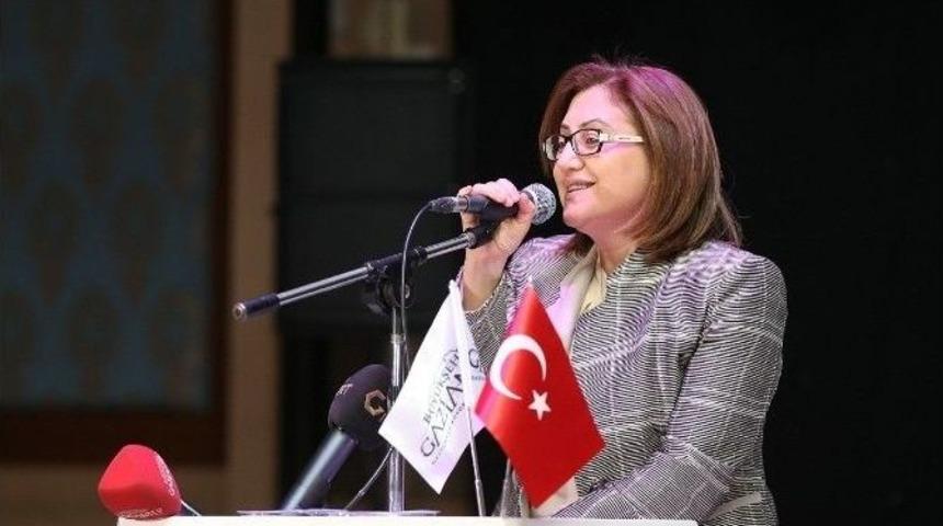 Şahin Yeni Atanan &Ouml;ğretmenlerle Bir Araya Geldi